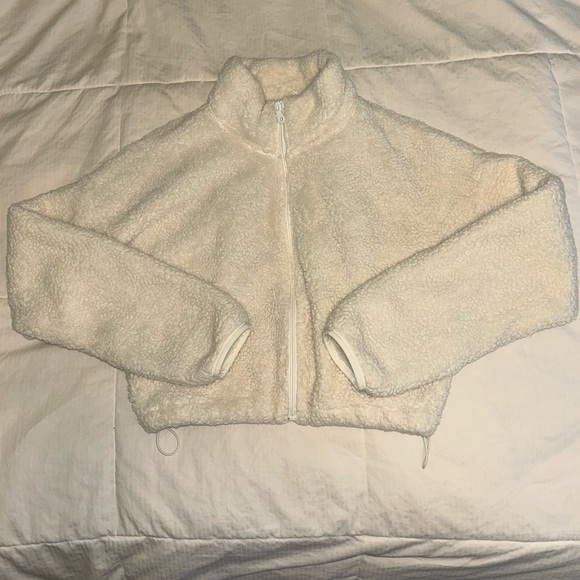 Aerie OFFLINE Fluffy Sherpa Cropped Full Zip Sweatshirt - Picture 3 of 8